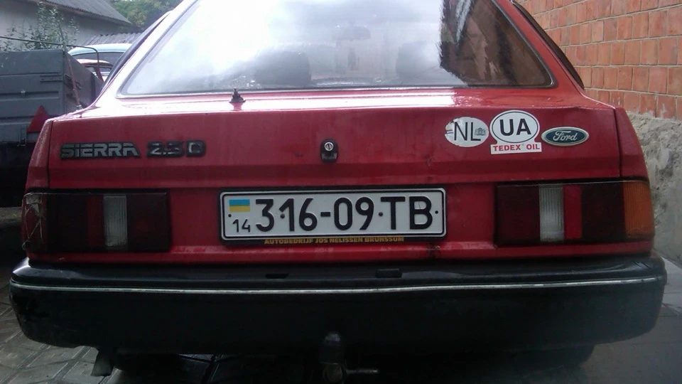 Ford Sierra RED ATOM 5
