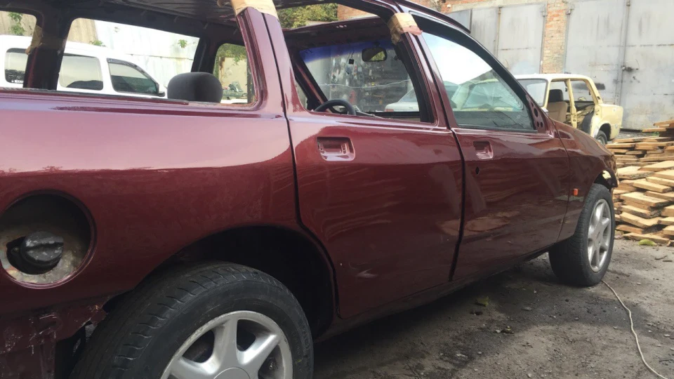 Ford Sierra Red Hunter 4