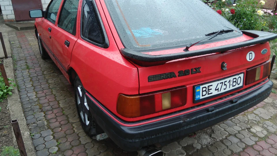 Ford Sierra =RED= 3