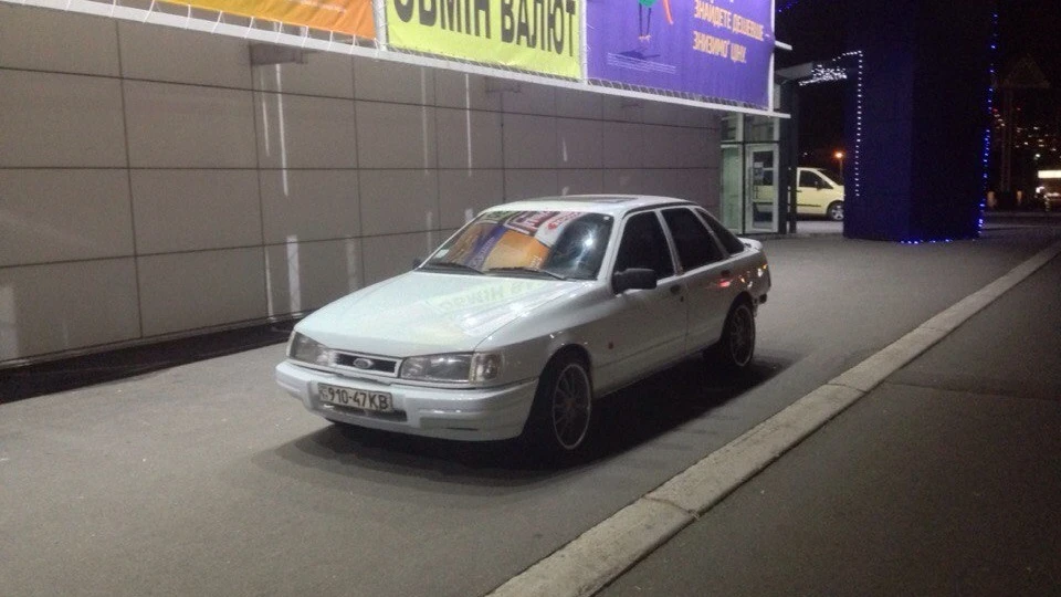 Ford Sierra [SadHeRo] 4