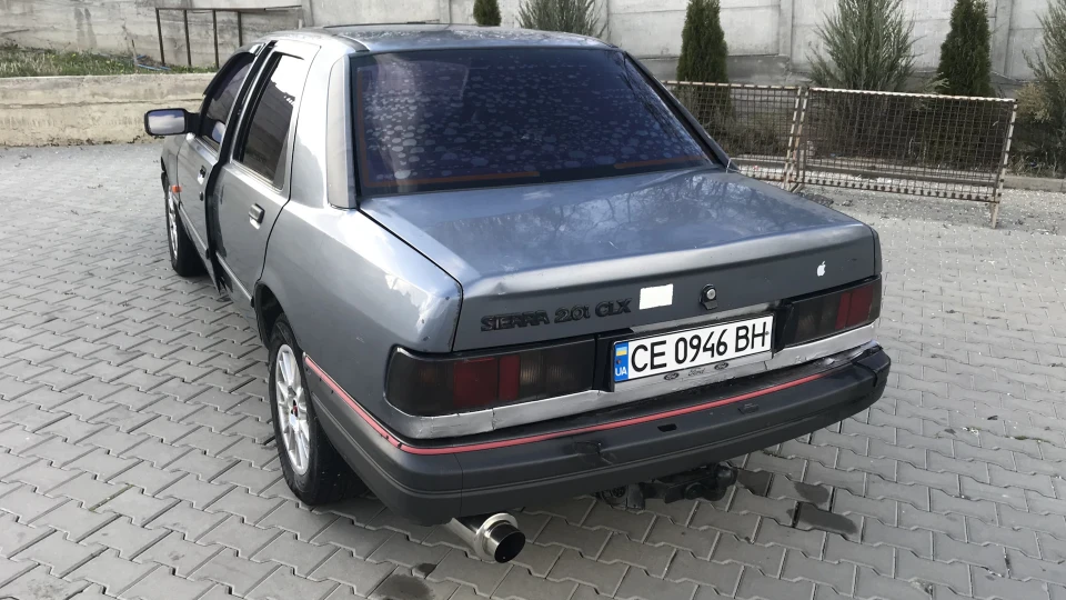 Ford Sierra Sara✈️ 3