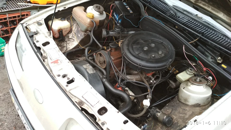 Ford Sierra Сріблястий ДРУШЛАК 2