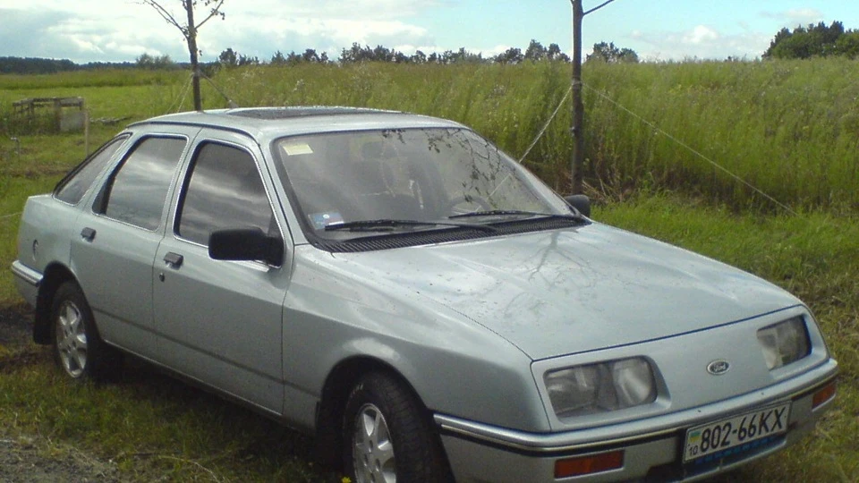 Ford Sierra сірий кардинал 3