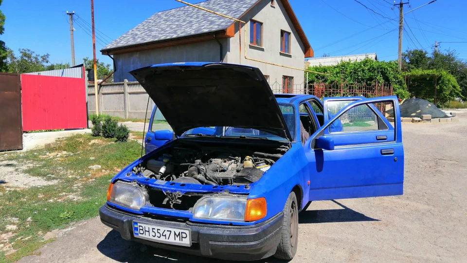 Ford Sierra Синій падець 4