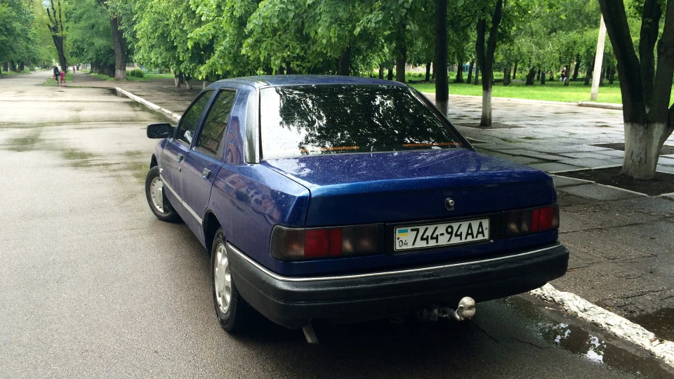 Ford Sierra Space Blue 5
