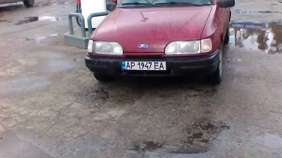 Ford Sierra sweet cherry 3
