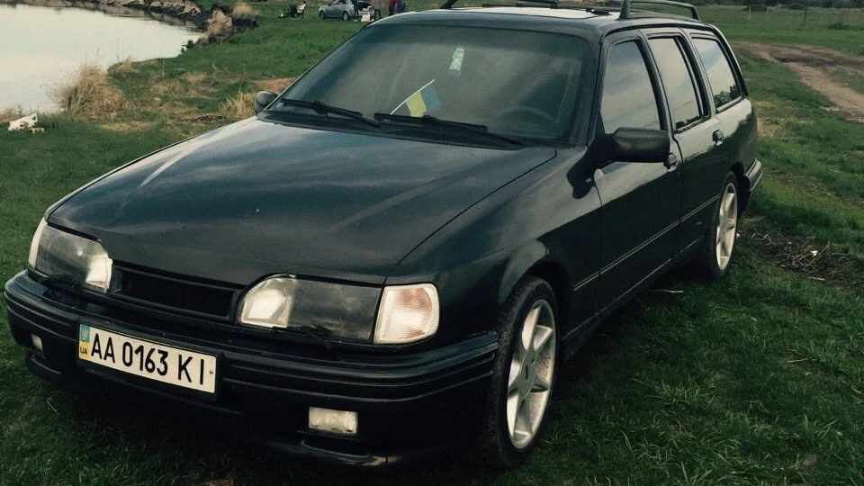 Ford Sierra Touring Crossover