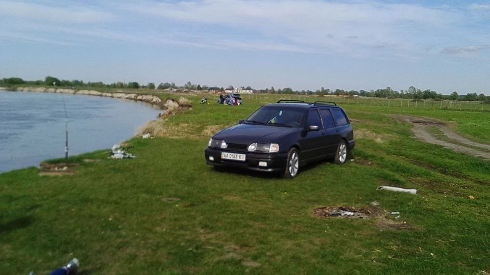 Ford Sierra Touring Crossover 2