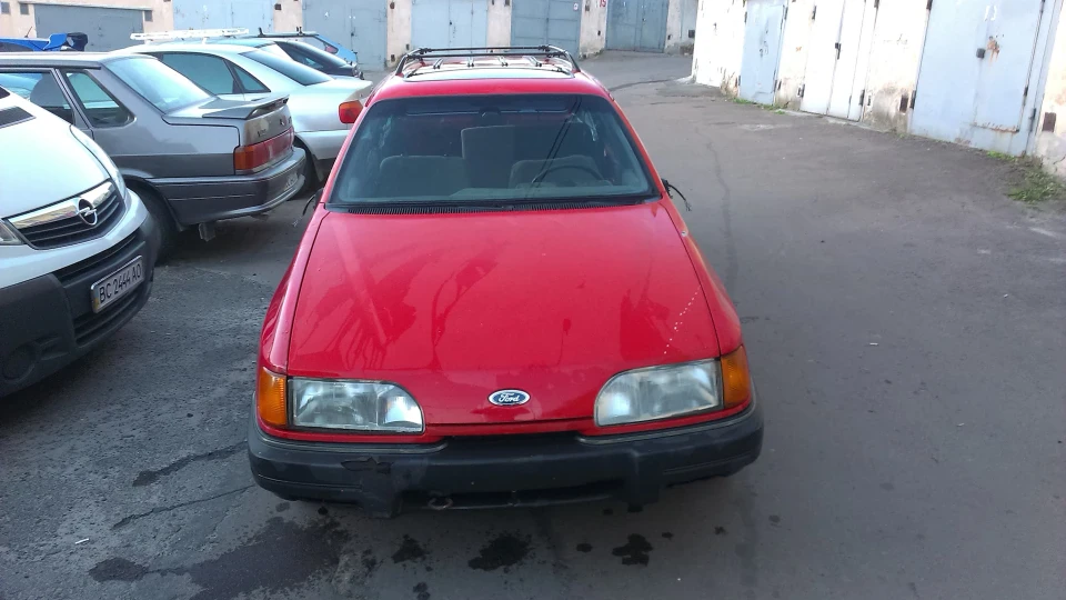 Ford Sierra Turnier Ghia 4