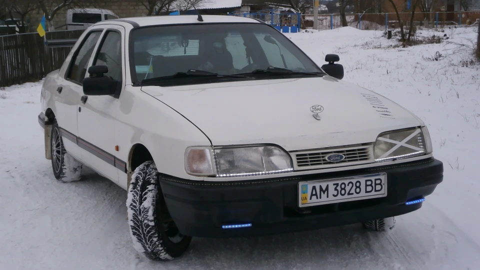 Ford Sierra white bully 2
