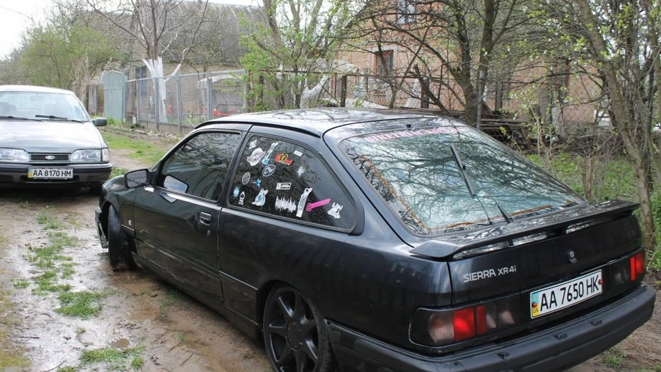 Ford Sierra XR4i, Slammed 2