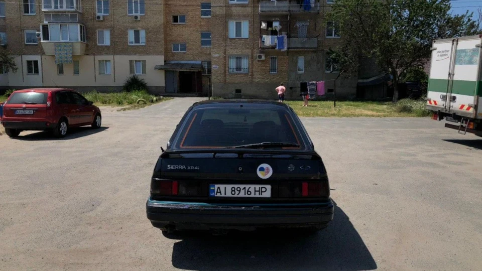 Xr4i 3 4