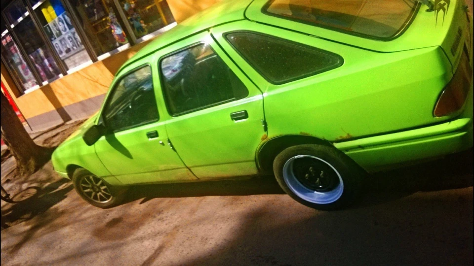 Ford Sierra Зеленка