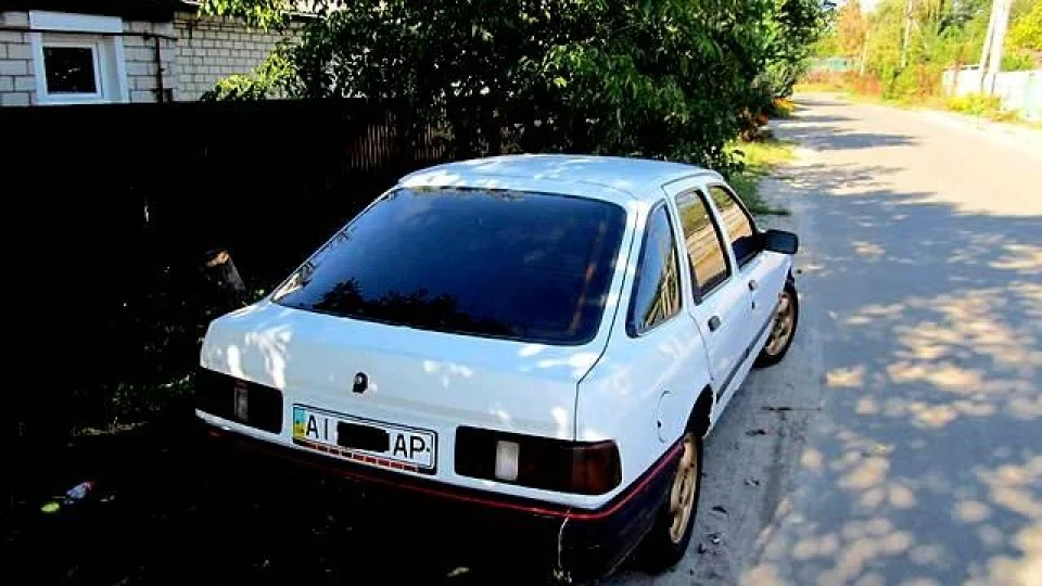 Ford Sierra Золотий 3