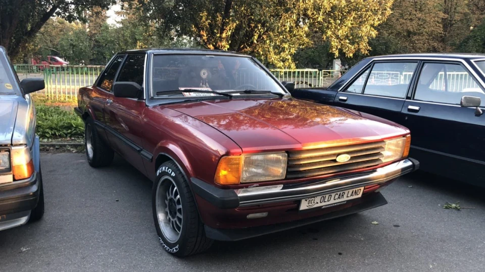 Ford Taunus 2 doors 0208 4