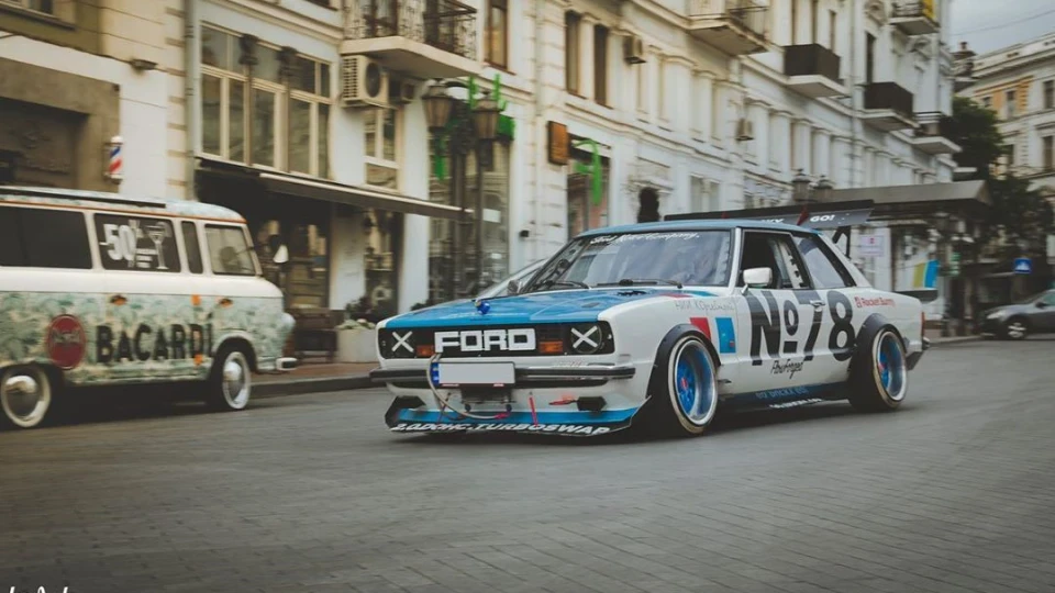 Ford Taunus 2.0 D.O.H.C. TURBO 4