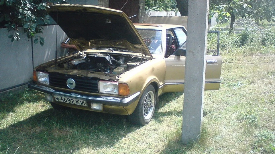 Ford Taunus 2.4 V6 3