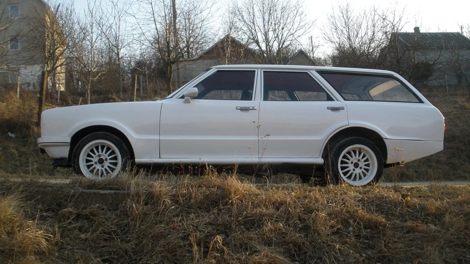 Ford Taunus робочий конячок з сюрпрі