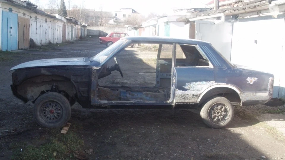 Ford Taunus Синій 2.3 3
