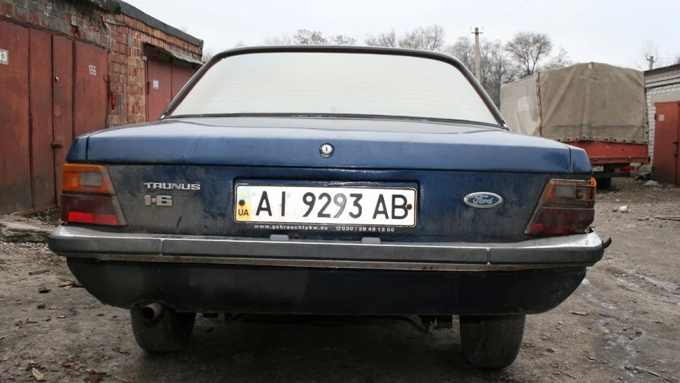 Ford Taunus Веселий Роджер 2