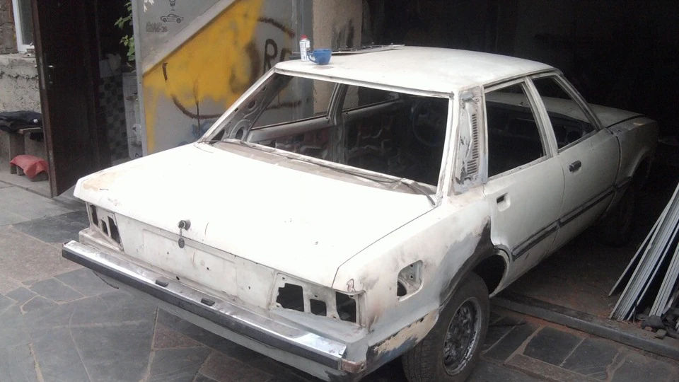 Ford Taunus White Rock