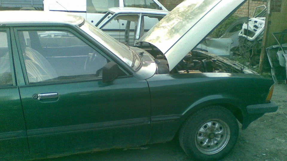 Ford Taunus зелений металік 4