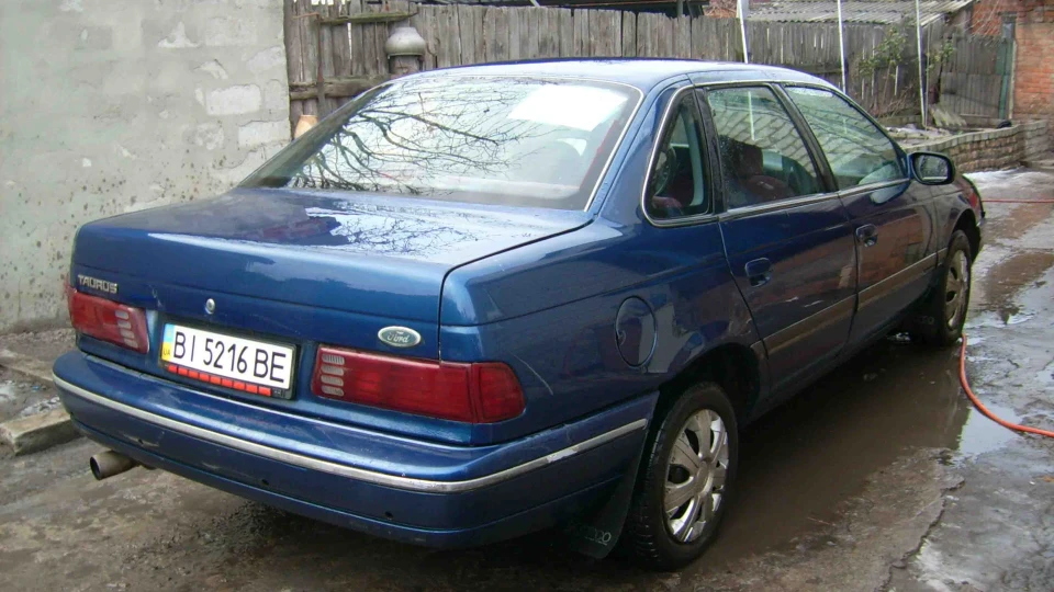 Ford Taurus