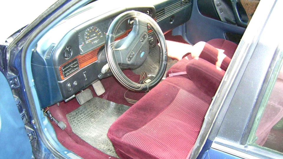 Ford Taurus 2