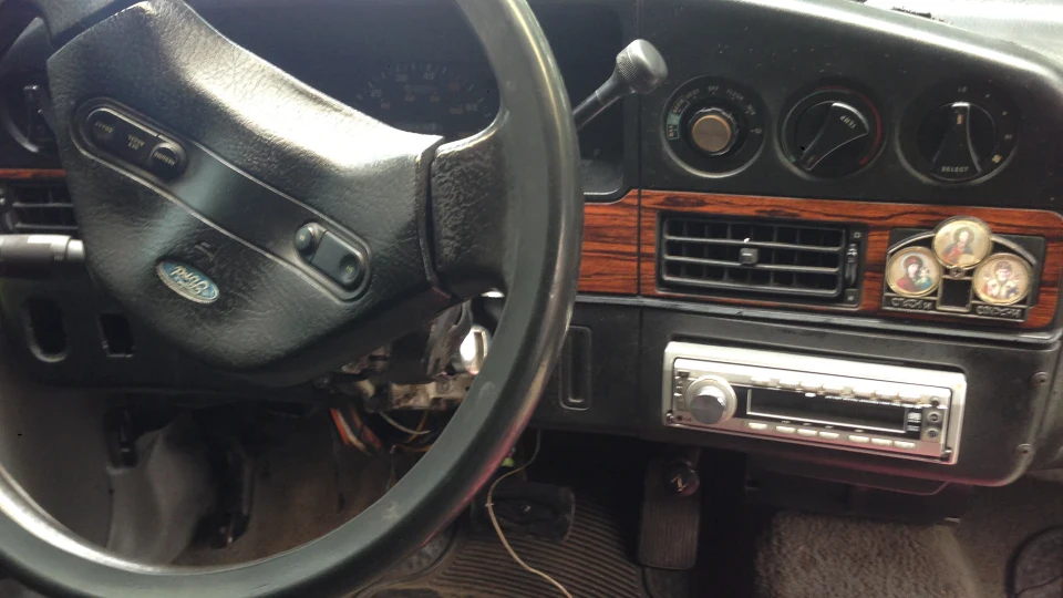 Ford Taurus 4