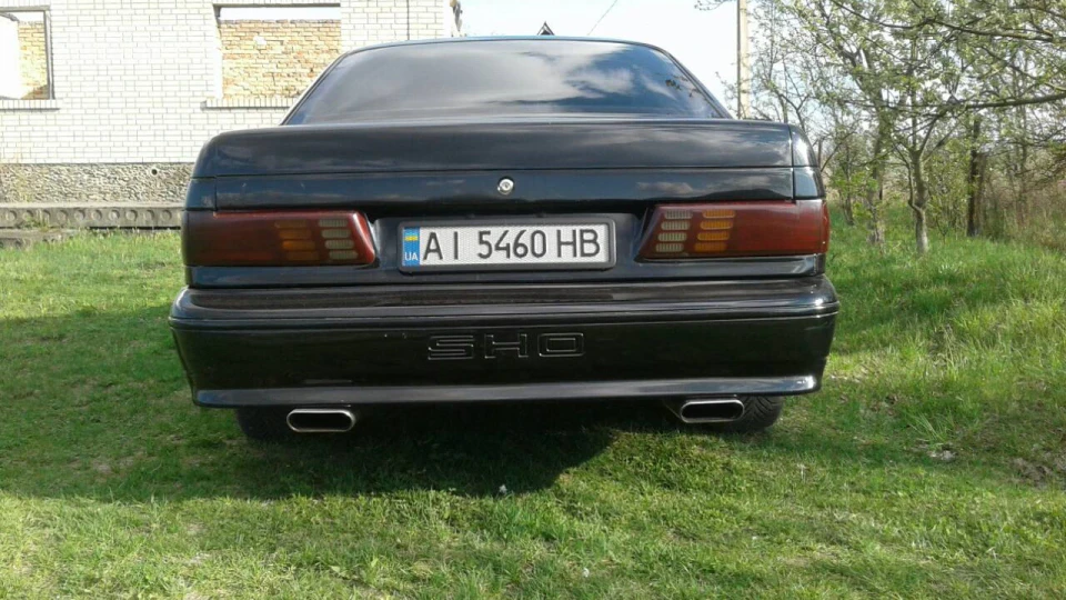 Ford Taurus 3.0 V6 24 2