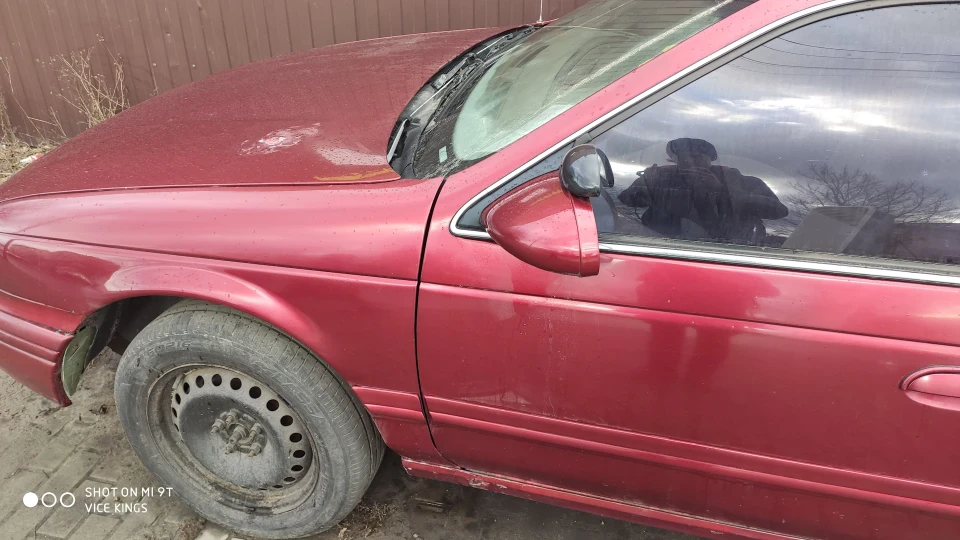 Ford Taurus Бардовий 3.0 V6 2