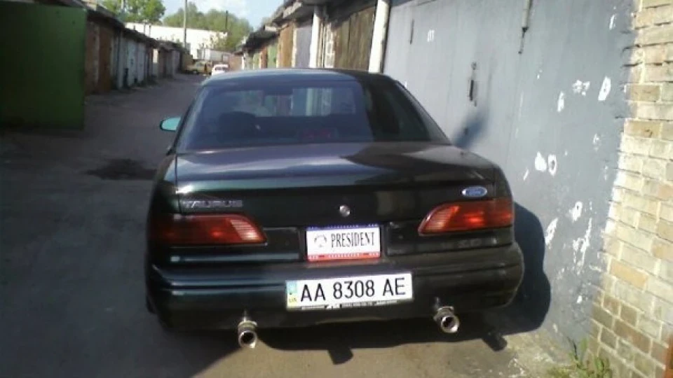 Ford Taurus GL 3.8 2