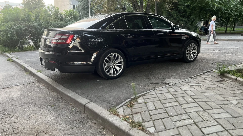 Ford Taurus Корабель 3