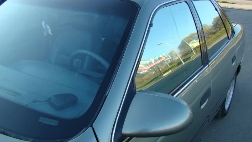 Ford Taurus LX 3