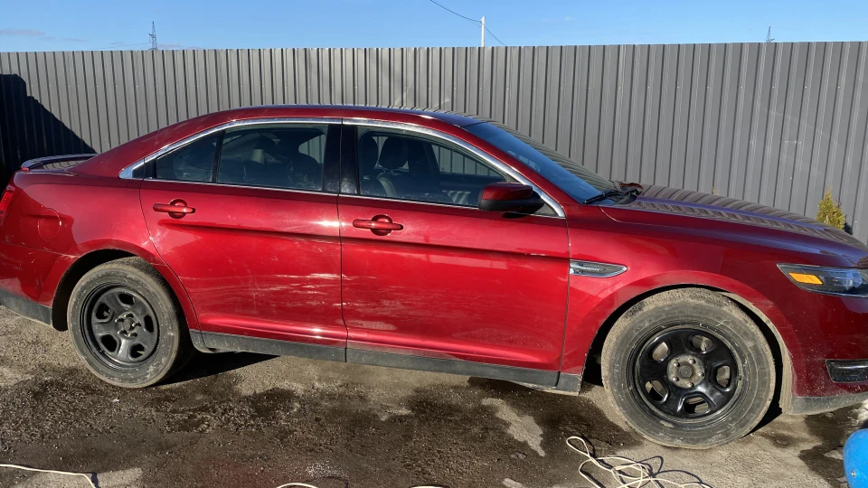 Ford Taurus Sel awd alcohoic