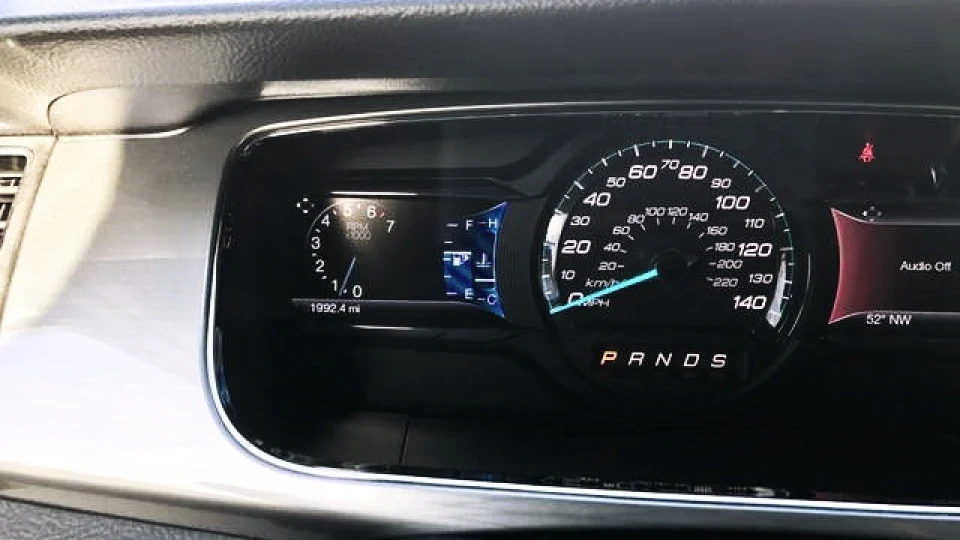 Ford Taurus sel 3