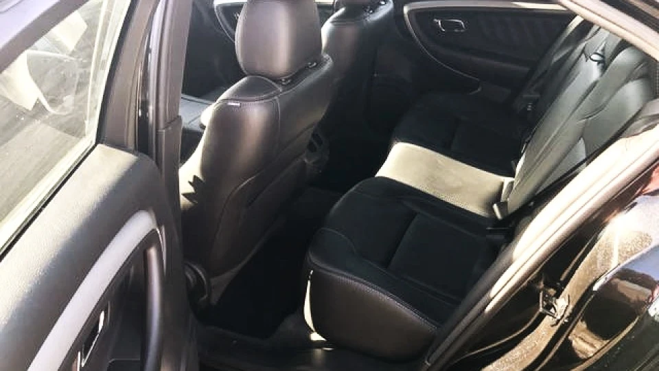 Ford Taurus sel 4