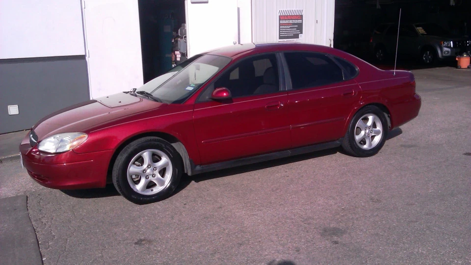 Ford Taurus SES 3