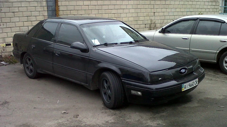 Ford Taurus SHO 2
