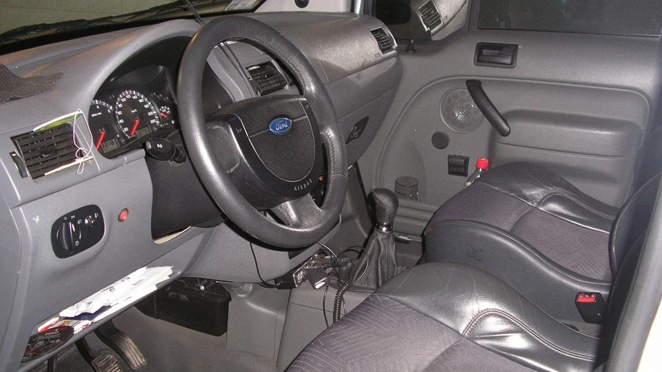 Ford Transit Connect 1.8TDCI SPORT