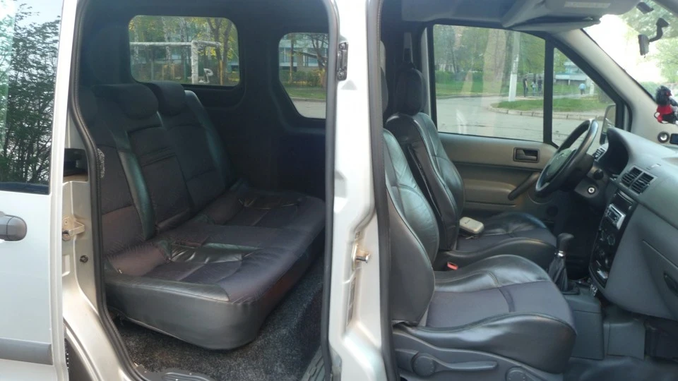 Ford Transit Connect Бадьорий солярник 2