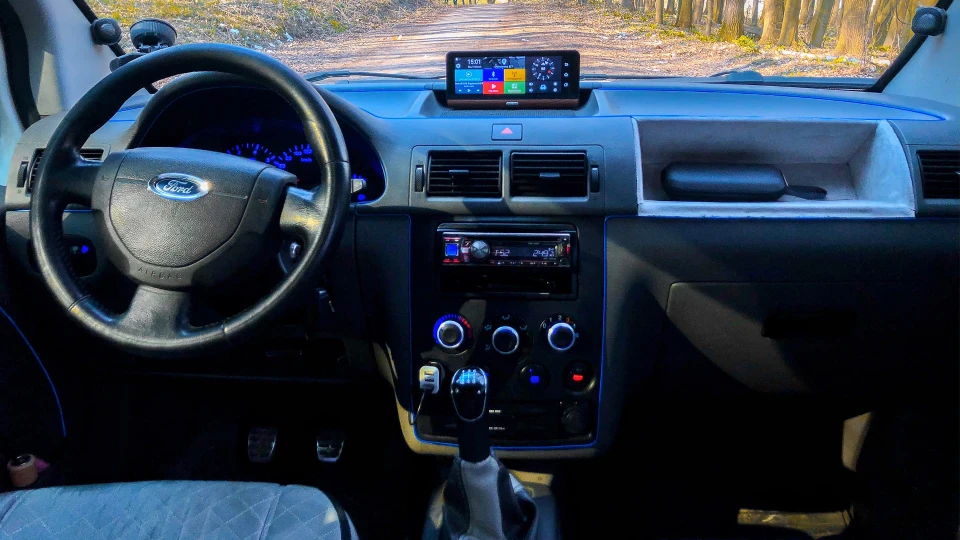 Ford Transit Connect Custom 4