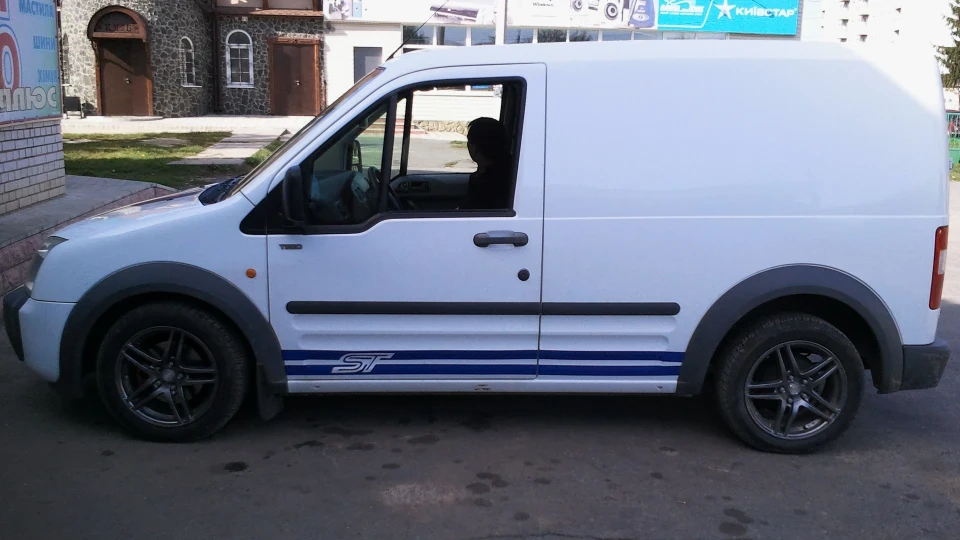 Ford Transit Connect ST-van 2