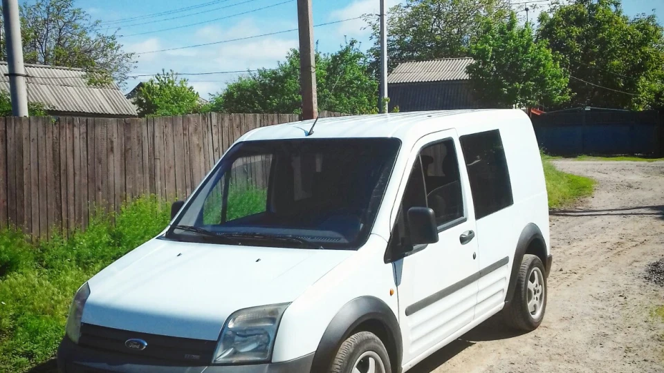 Ford Transit Connect 4