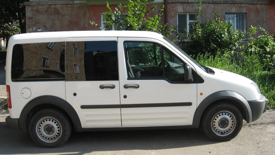 Ford Transit Connect 4