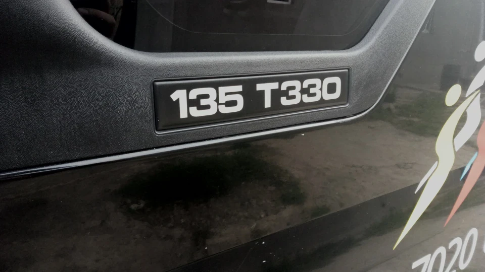 Ford Transit 135 T330 2