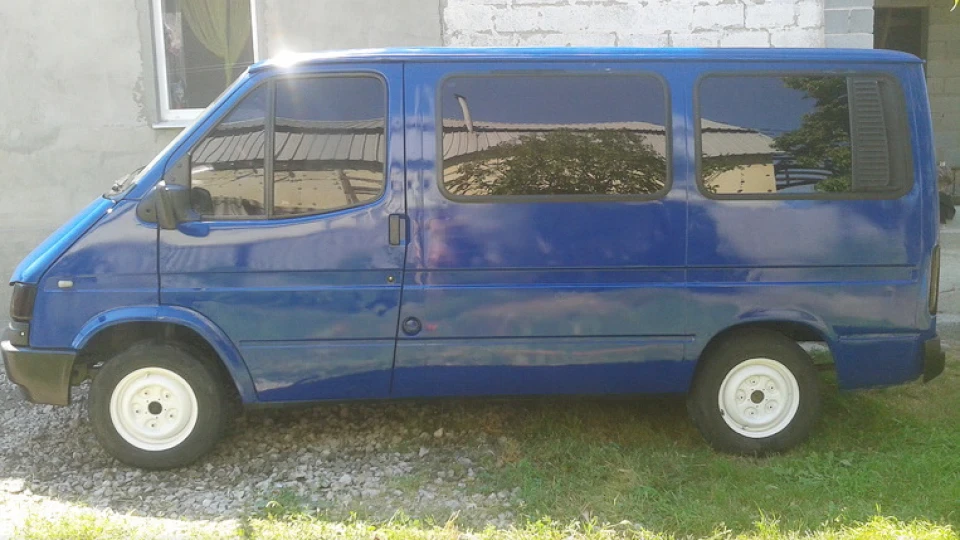 Ford Transit 2,0 бензин) 3