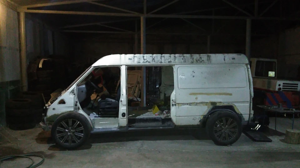 Ford Transit 2.5 TD 4