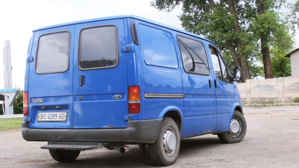 Ford Transit 2.5 TDI 63kw синЯк 3