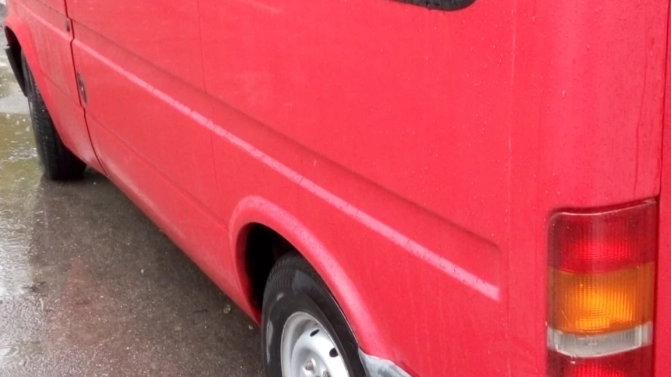 Ford Transit 2.5 TDI 2